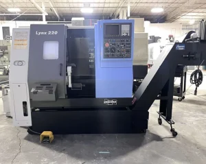 DOOSAN LYNX 220A with LNS Super Hydraobar Feeder – Year 2005