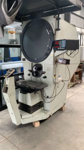 DELTRONIC DH30-MPC5 E Optical Comparator