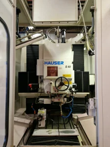 Hauser S40–600 CNC JIG Coordinated Hole Grinding Machine 7-Axis – Year 1998