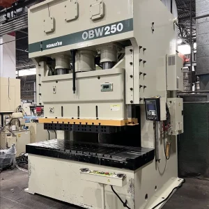 Komatsu OBW 250 Double Crank Gap Frame Press 275 Ton - Year 2000