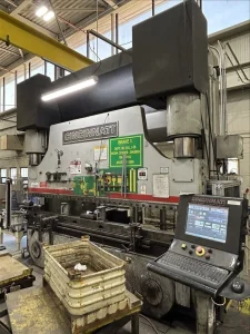Cincinnati Maxform 350MX x 10 FT CNC Hydraulic Press Brake 350 Ton – Year 2007