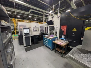 MAZAK VARIAXIS 630-5X II CNC Vertical Machining Center with 6 Palletech – Year 2011