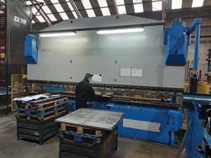 Gasparini PSG-250/500 FP Hydraulic Press Brake With 6 Axes 250 Ton – Year 2004