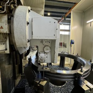 LIEBHERR L 3002 CNC Gear Hobbing Machine - Retrofitted 2006
