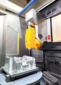Reiden RX10-5X CNC 5-Axis Vertical Machining Center – Year 2016