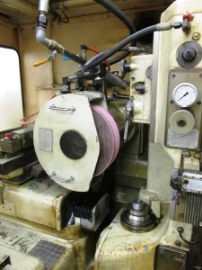 CSEPEL FKP 326-10 CNC Automatic Precision Spur/Helical Gear Grinding Machine – Year 1988