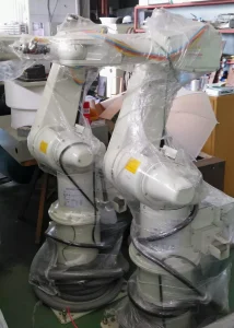 KAWASAKI KF121JD0 6-Axis Robot + KAWASAKI E27F-A001 Robot – Year 2014