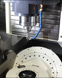 Makino D200Z CNC 5-Axis Simultaneous Vertical Machining Center with EROWA Robot Compact 80 – Year 2017