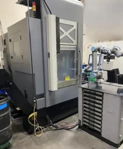 Hurco VC 500i CNC 5-Axis Vertical Machining Center with Integrated ProCobot Robot Arm & Drawer System – Year 2021