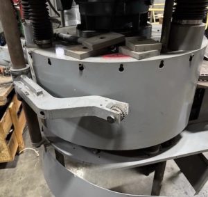 Moyer Spring Vertical Grinder 7 1/2-10-2V – Year 1986