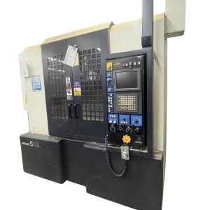 Makino S33L A20D CNC Vertical Machining Center - Year 2002