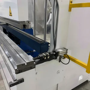 Trumpf V170 CNC Hydraulic Press Brake 187 Ton