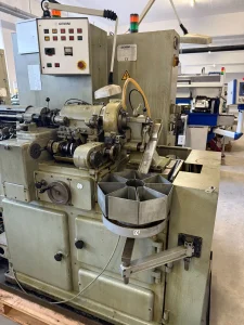ESCOMATIC D6 Screw machine