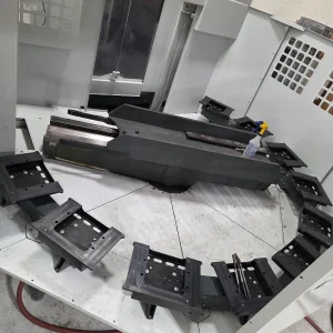 HAAS UMC-750SS CNC 5-Axis Machining Center with 10+1 Pallet Pool Pallet Changer - Year 2023