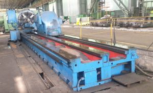 SKODA SIU 160 × 8000 mm Heavy-Duty Lathe with 2 Steady-Rests – Year 1974