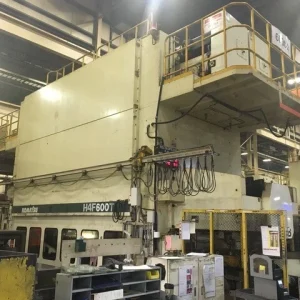KOMATSU H4F 600T Servo Drive Press 600 Ton - Year 2002
